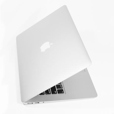 13" Apple MacBook Air 1.7GHz Dual Core i7 8GB Memory / 256GB SSD (Turbo Boost to 3.3GHz) - Refurbished