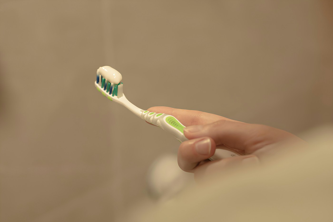 Close-up of a toothbrush, illustrating the category rather than a compatibility claim