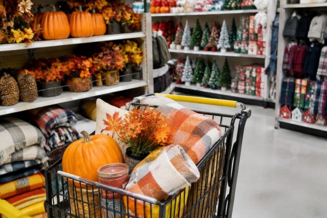 Dollar General Seasonal Clearance Event: Extra Discounts October 16-18, 2026 — AI-generated illustrative scene