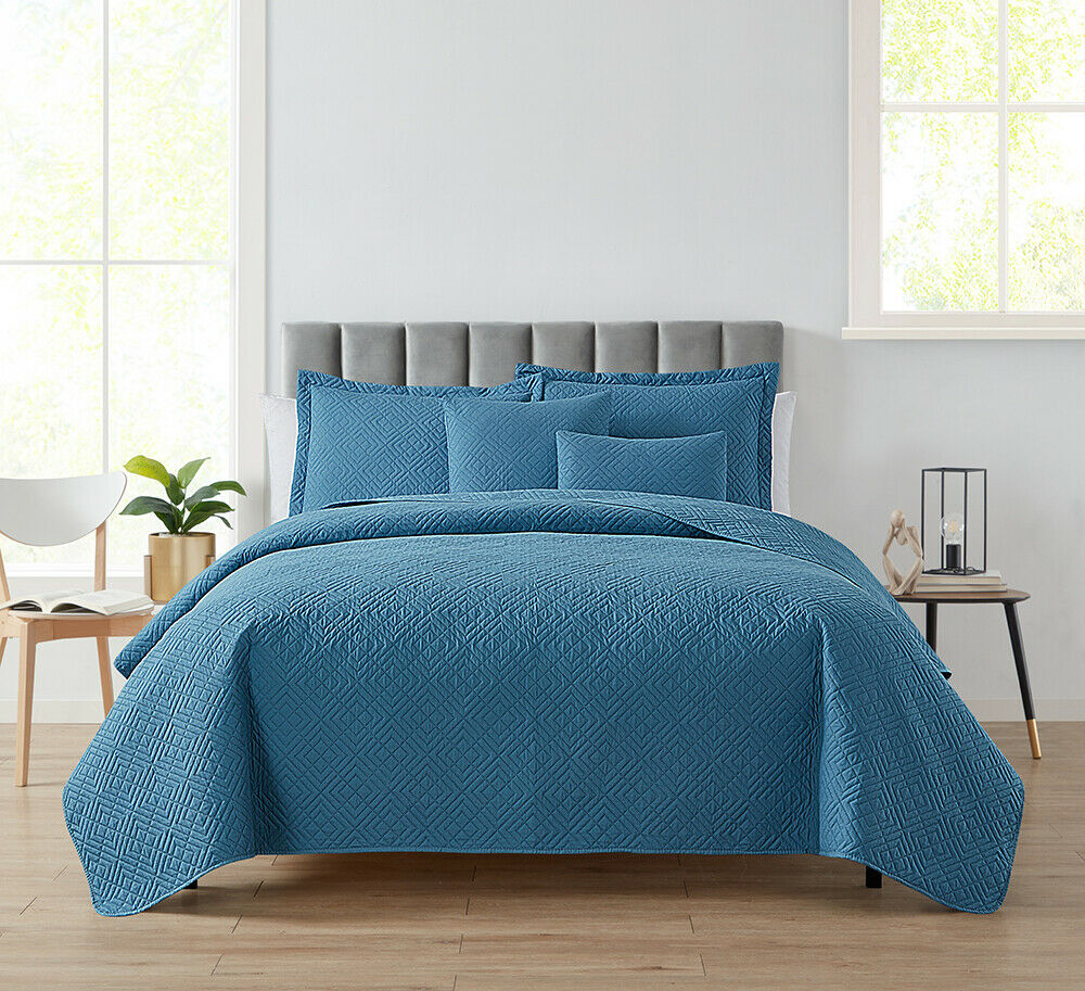 5 Piece Bedspread Coverlet Quilt Set Ultra Soft Lightweight Diamond Weave Design