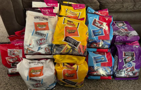 CANDY GLITCH!! Huge Bags Of Candy Ringing up For $4.65 (Should Be $15)