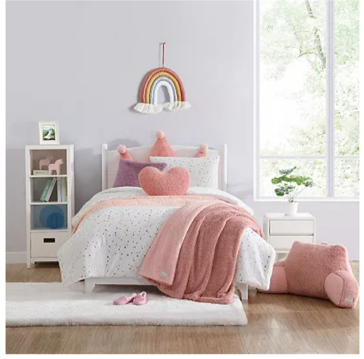 Koolaburra UGGS Kids Comforter Set Huge Markdown!!