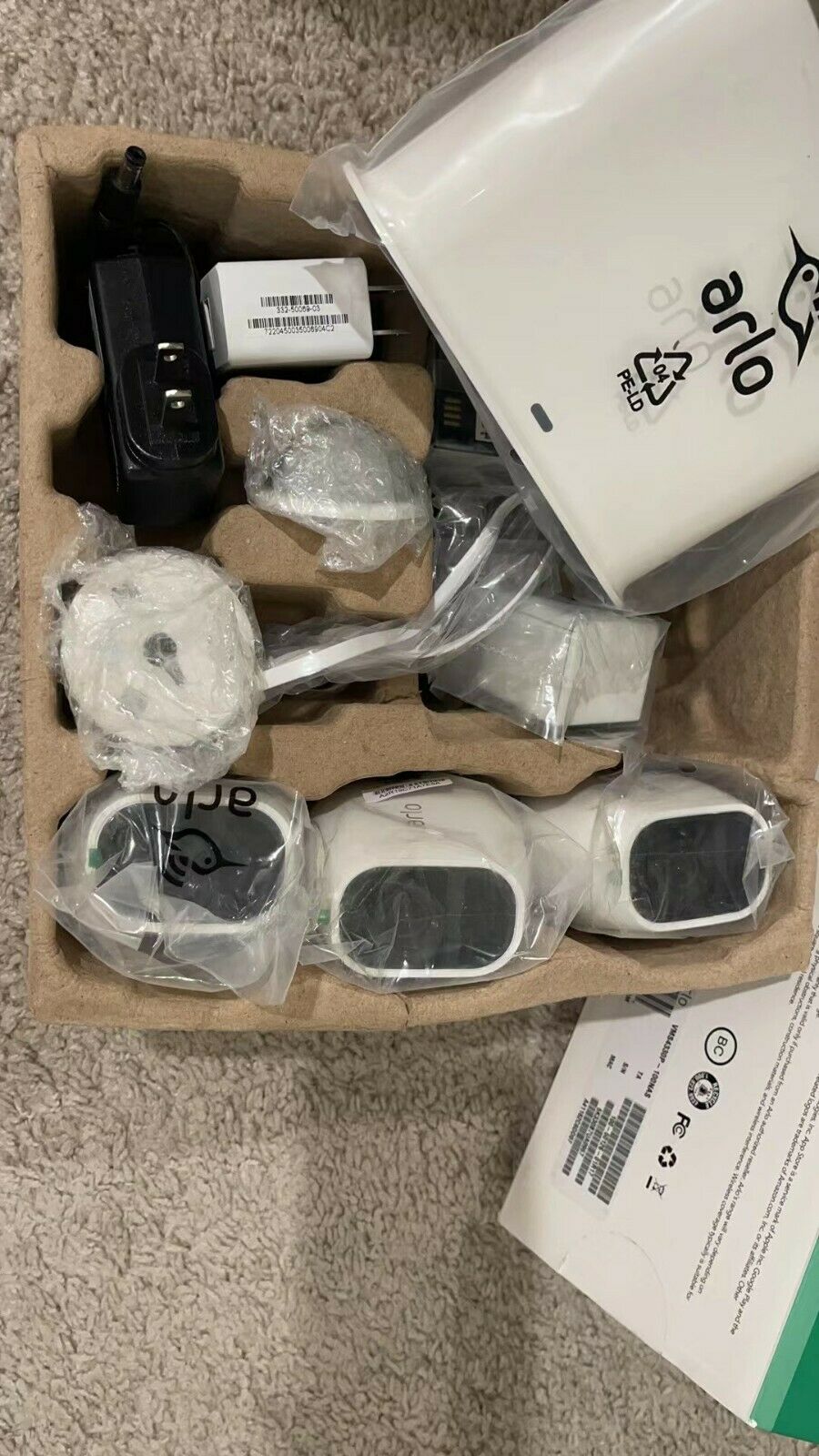 Arlo Pro 2 VMS4330P-100NAS Wireless Home Security Camera System never used