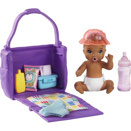 Barbie Skipper Babysitters Inc. Feeding and Changing Playset with Color-Change Baby Doll, Open-and-Close Diaper Bag and 7 Accessories