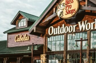 bass pro store entrance