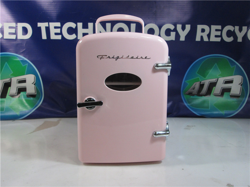Frigidaire EFMIS175-Pink Mini Frig