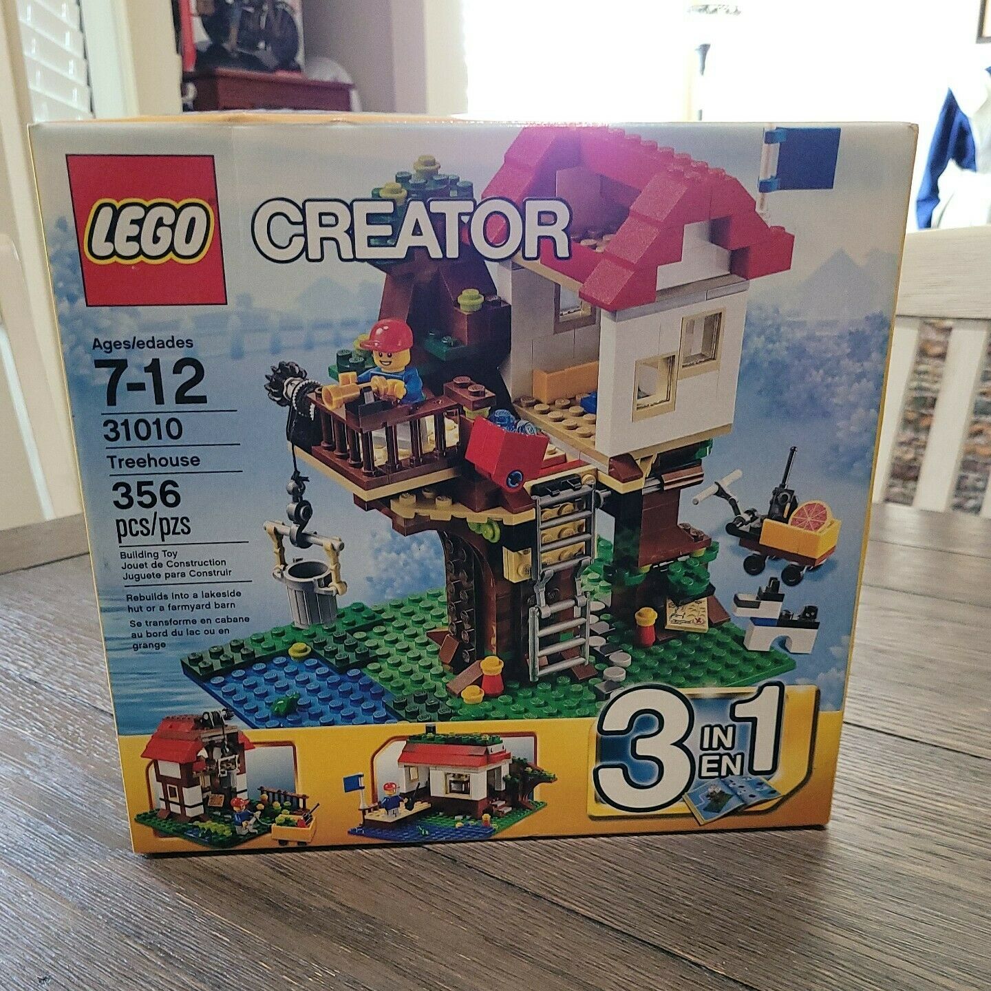 LEGO 31010 Treehouse Creator  3 In 1 Lakeside Hut Farm Barn FACTORY SEALED