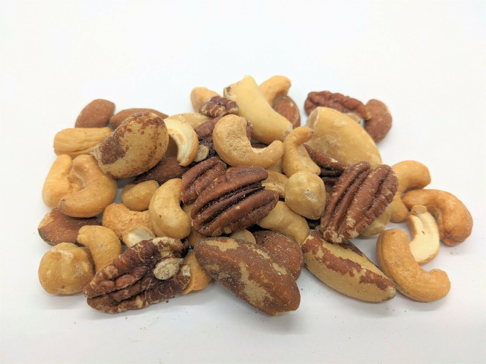 MIXED NUTS - Deluxe Roasted / Salted Mixed Nuts (NO PEANUTS!!!) - Select Weight