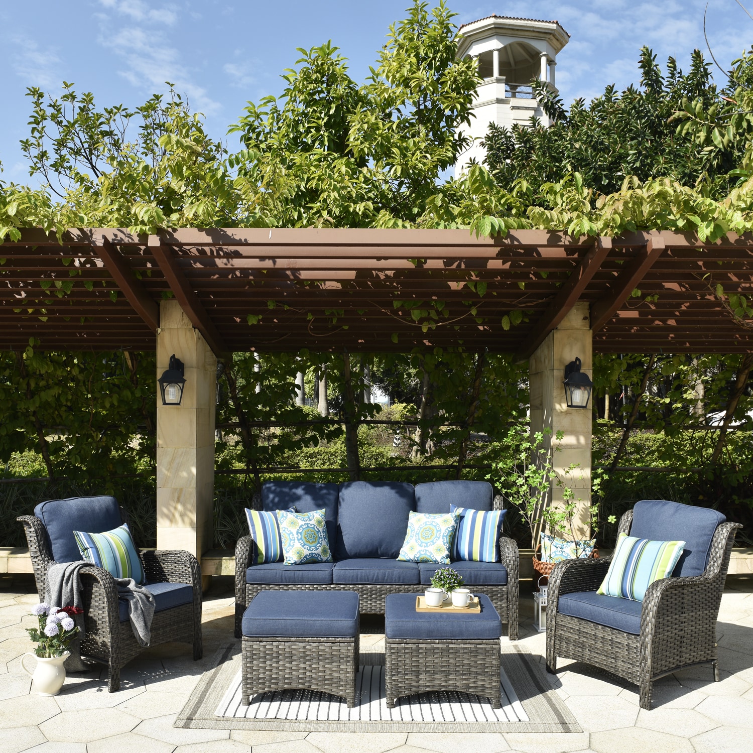 Ovios 5-Piece Rattan Patio Conversation Set with Cushions on Sale At Lowe's
