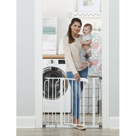 Regalo Easy Step 38.5-inch Extra Wide Walk Thru Baby Gate HOT DEAL AT WALMART!
