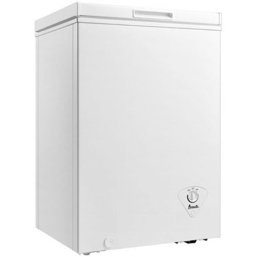 Avanti CF500M0W Freestanding Chest Freezer with 5 cu. ft. Capacity, White