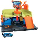 Hot Wheels City Downtown Express Car Wash Playset, with 1 toy Car