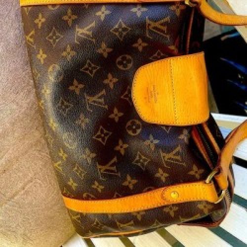 Louis Vuitton Bags | A Medium Sized Louis Vuitton Bag Gr8 Condition | Color: Brown/Tan | Size: Medium Size Bag