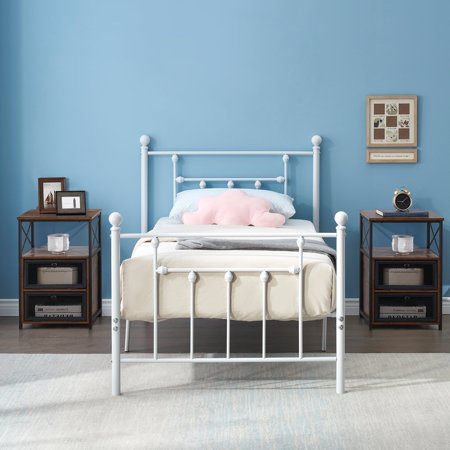 VECELO 3 Piece Bedroom Set, White Metal Platform Bed Frame and 2 Nightstands
